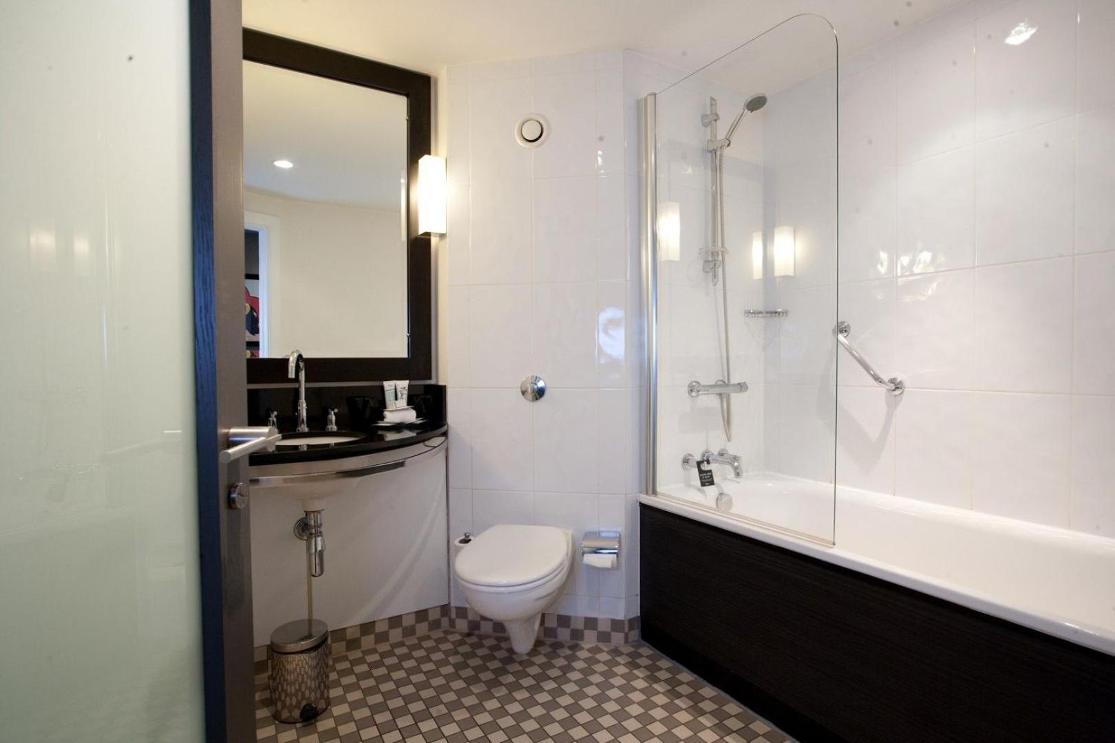 Deluxe Queen Room with Two Queen Beds,1603731612:JPEG