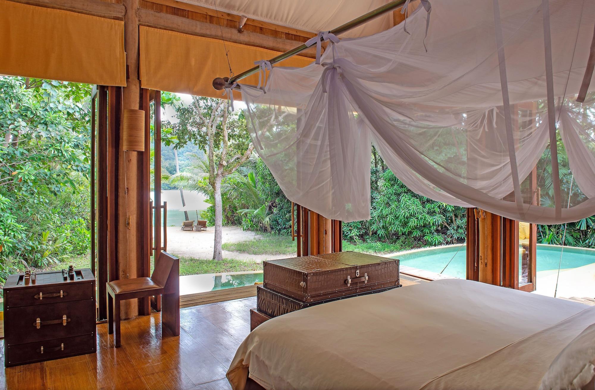 Villa Suite Beach Pool