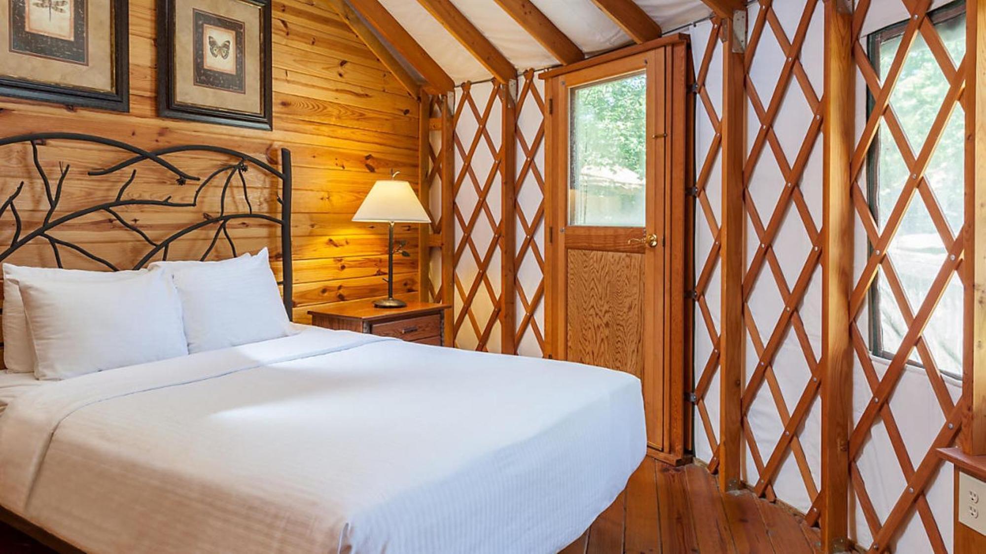 King Suite with One Queen Bed and Sofa Bed - Non-Smoking,1214470798:JPEG