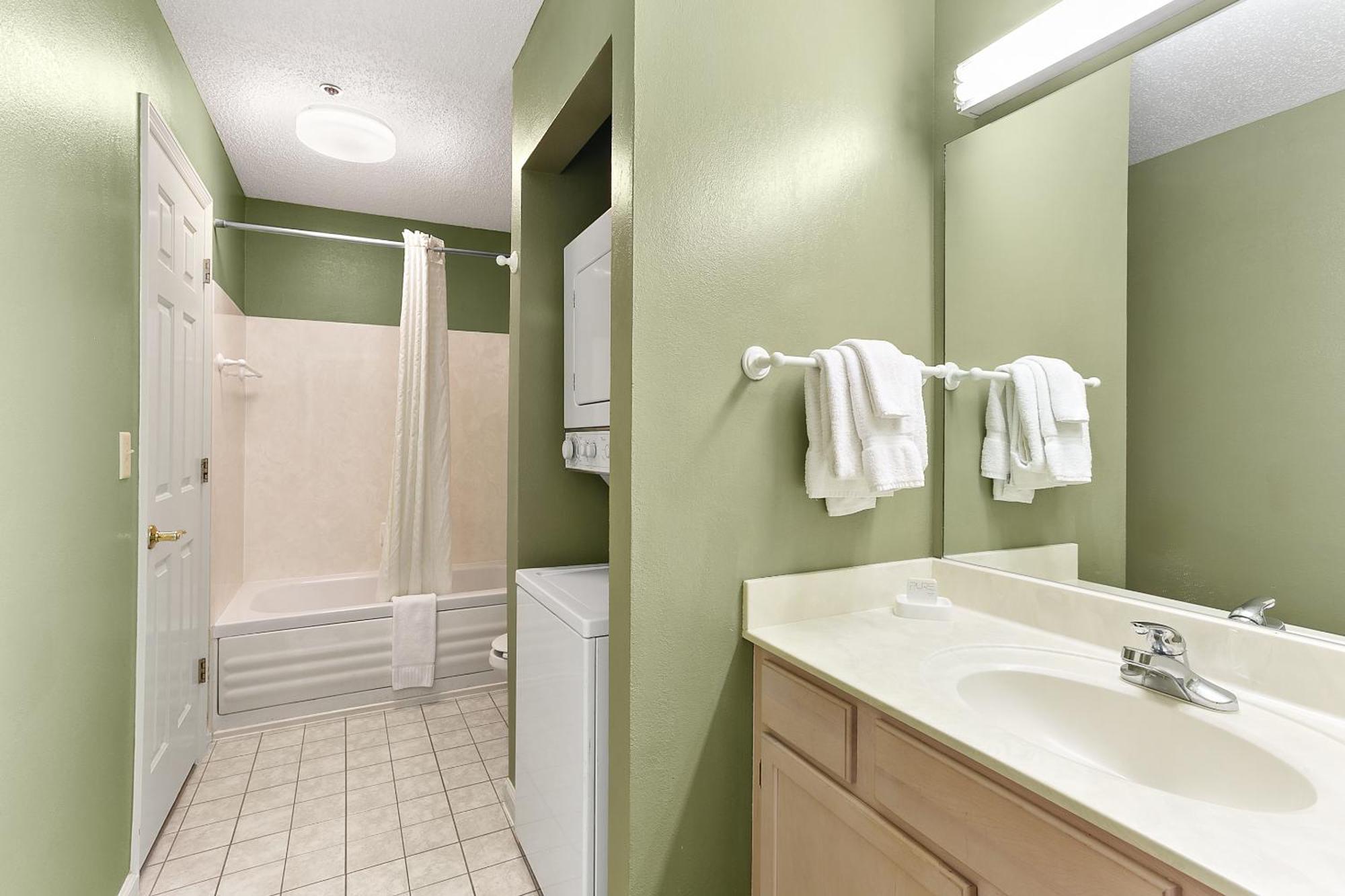 King Suite,1698327525:JPEG