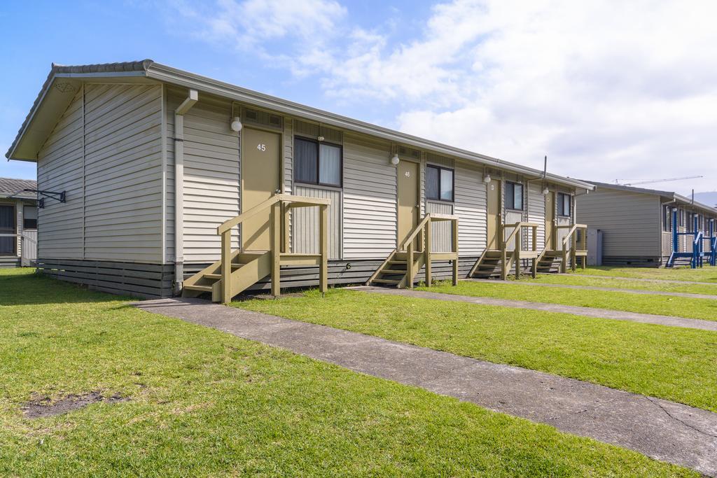 Open Plan Motel Style Air Conditioned Cabin,757815106:JPEG