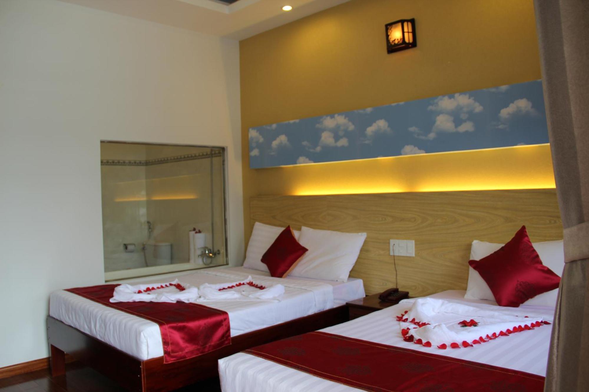 Double Room or Twin Room with Sea View