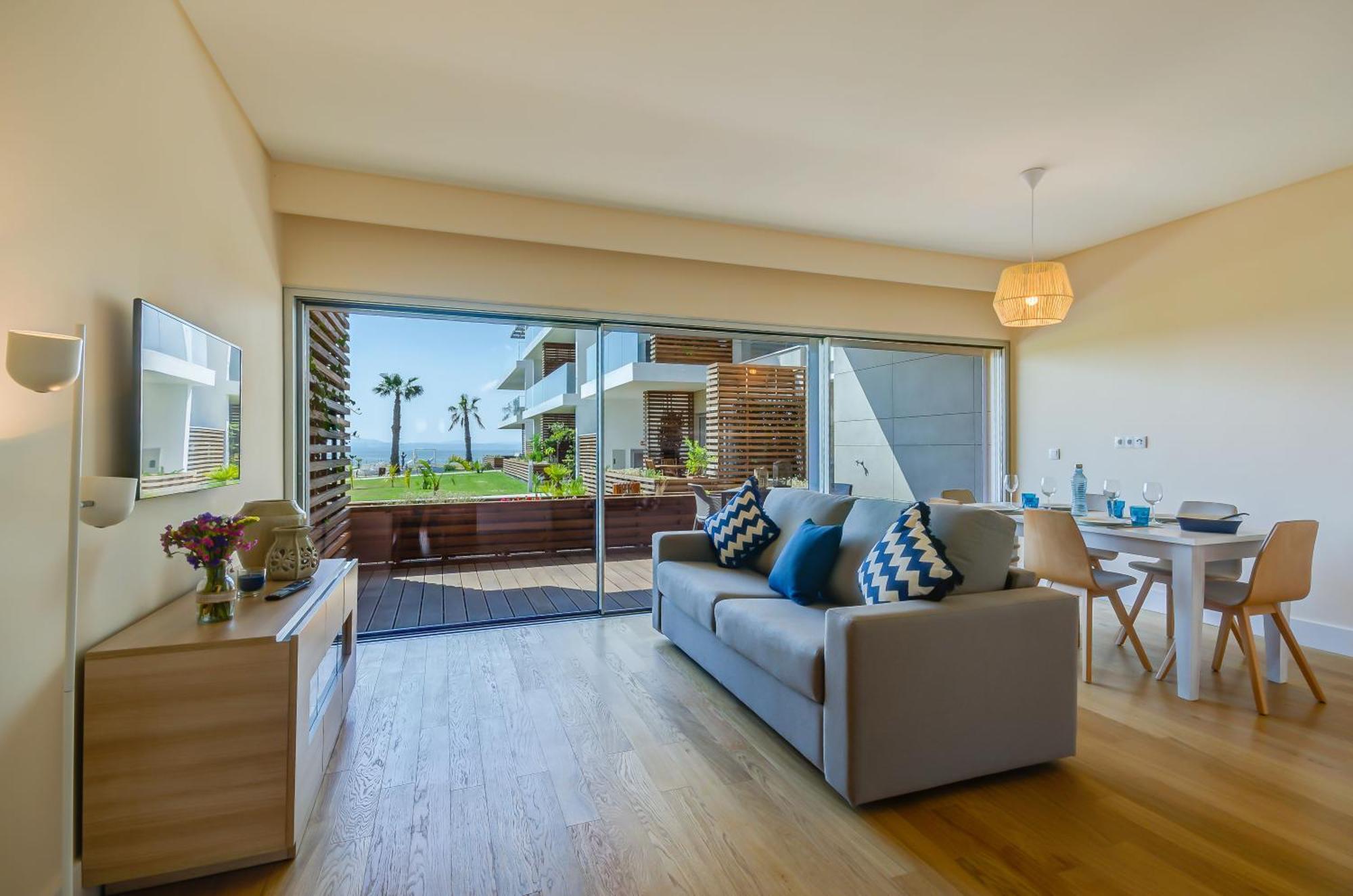 Two-Bedroom Apartment with Pool View,779260017:JPEG