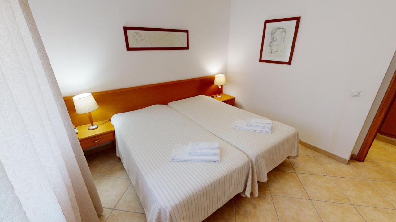 One-Bedroom Apartment,1226295584:JPEG