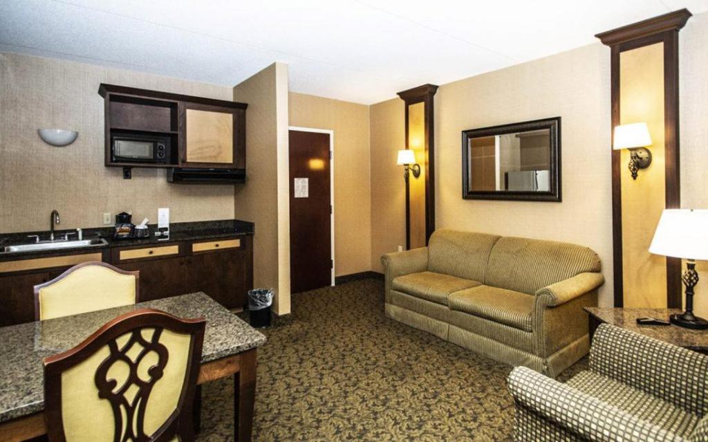 King Room,925792804:JPEG