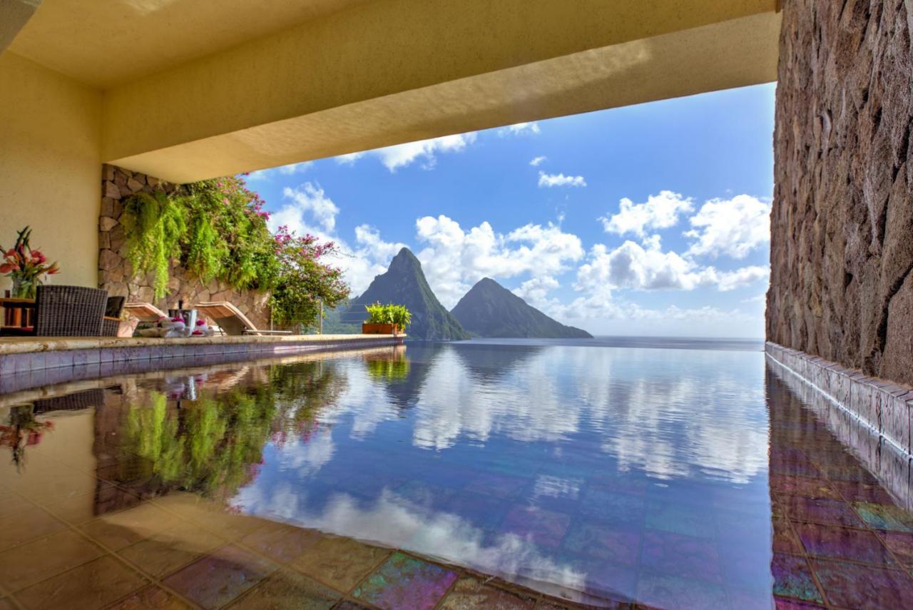 Star Infinity Pool Sanctuary