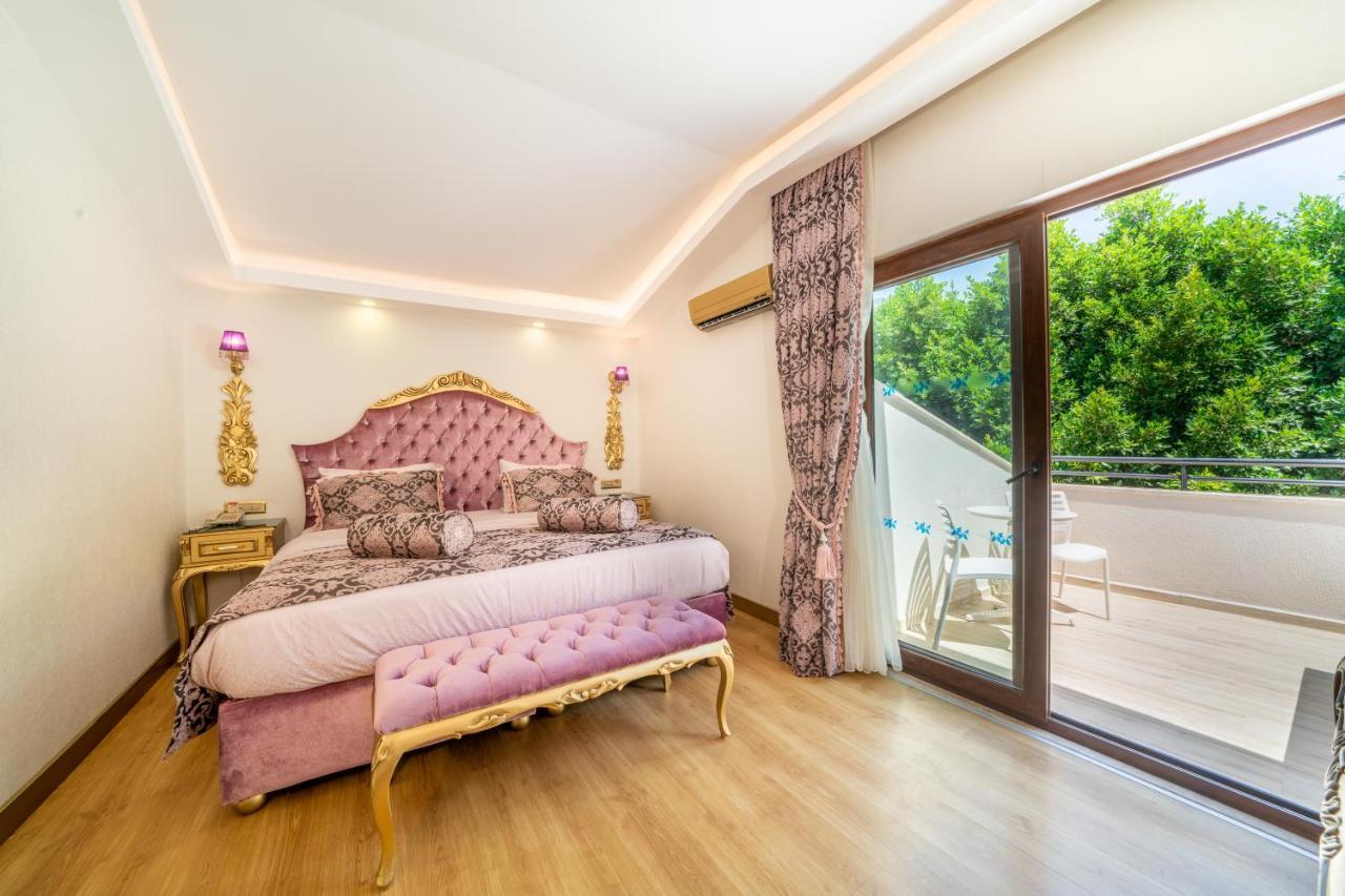 Honeymoon Room with Hot Tub,1238059462:JPEG