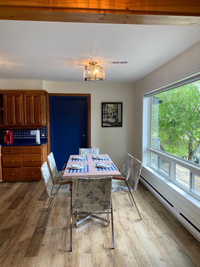 Deluxe Queen Suite