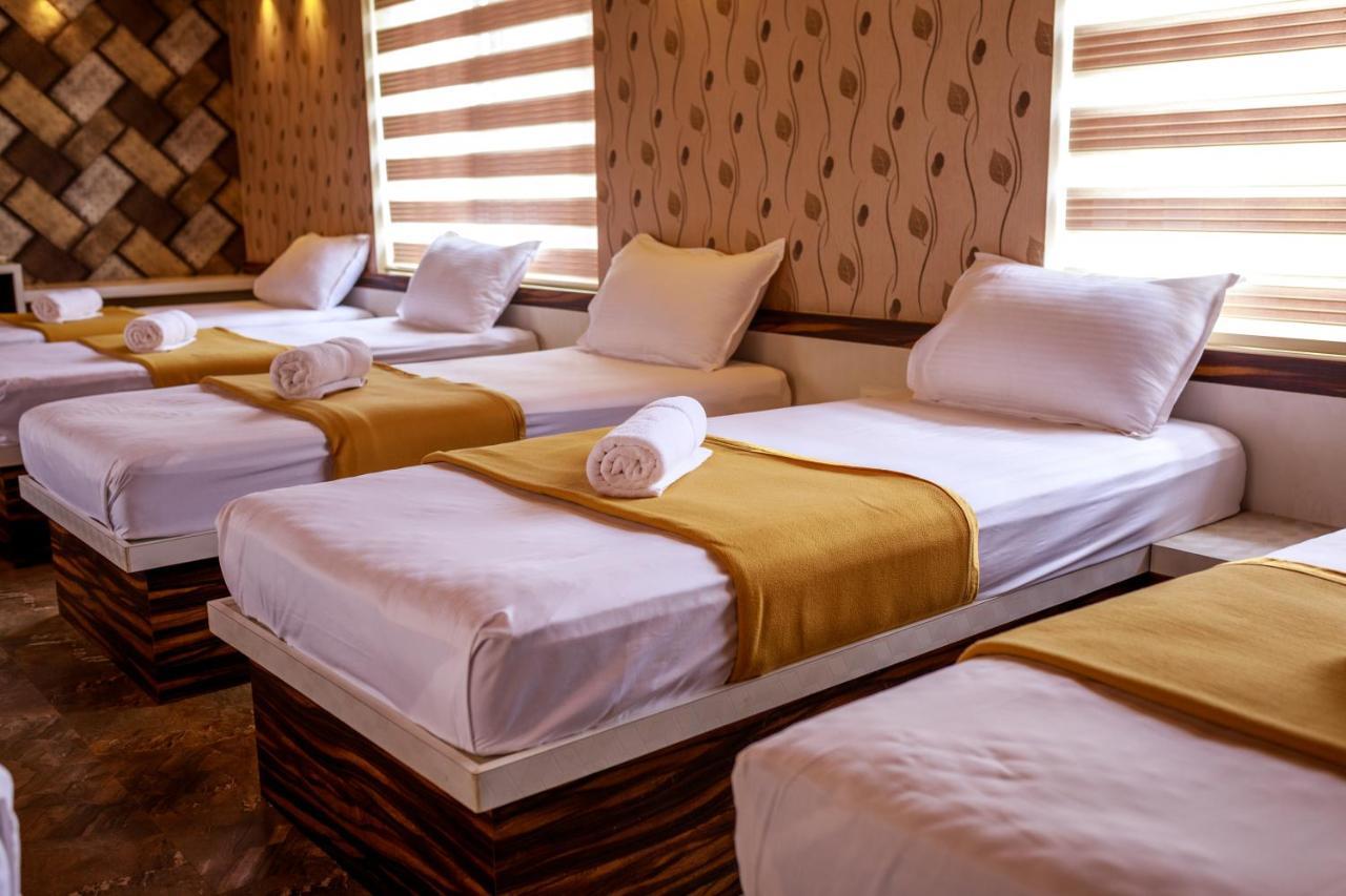 Holiday Home,1244077822:JPEG