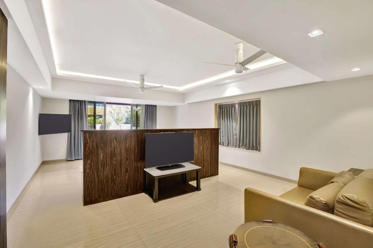 Suite Terrace Food credit of INR 1000 once per Bottle of on Food & Beverage Spa & Laundry flexible Check & Check-out,1254123568:JPEG