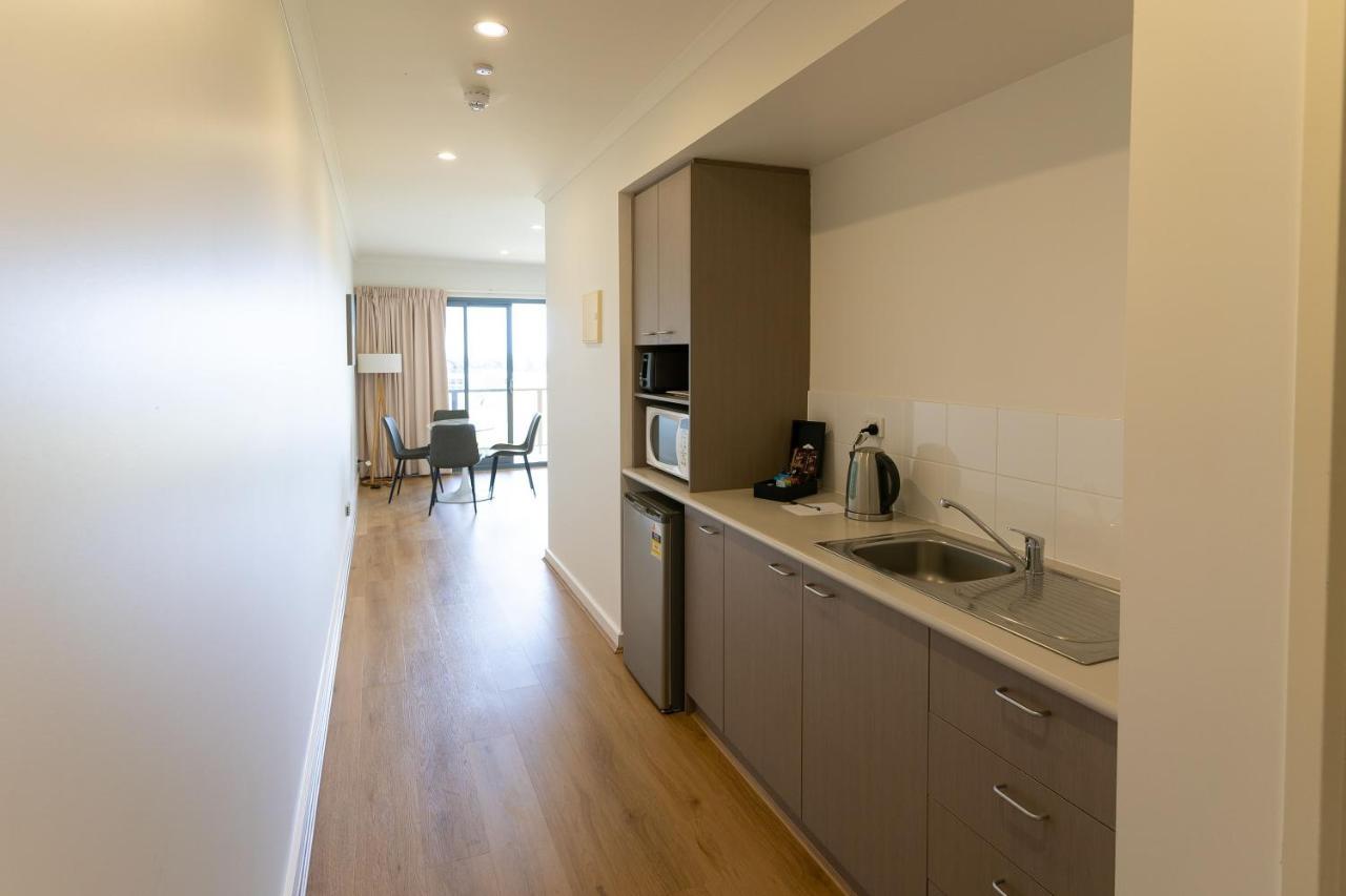 One-Bedroom Suite with Spa Bath,1258466182:JPEG