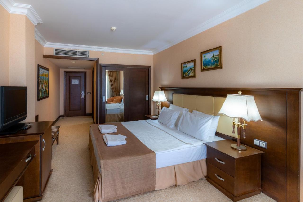Standard Double or Twin Room,697940505:JPEG