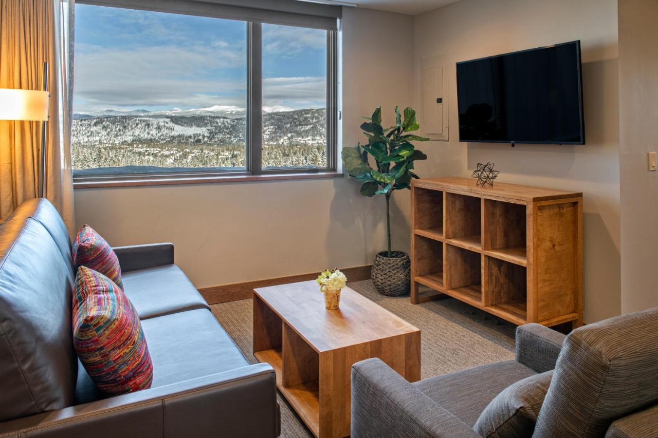 Suite,1266506551:JPEG