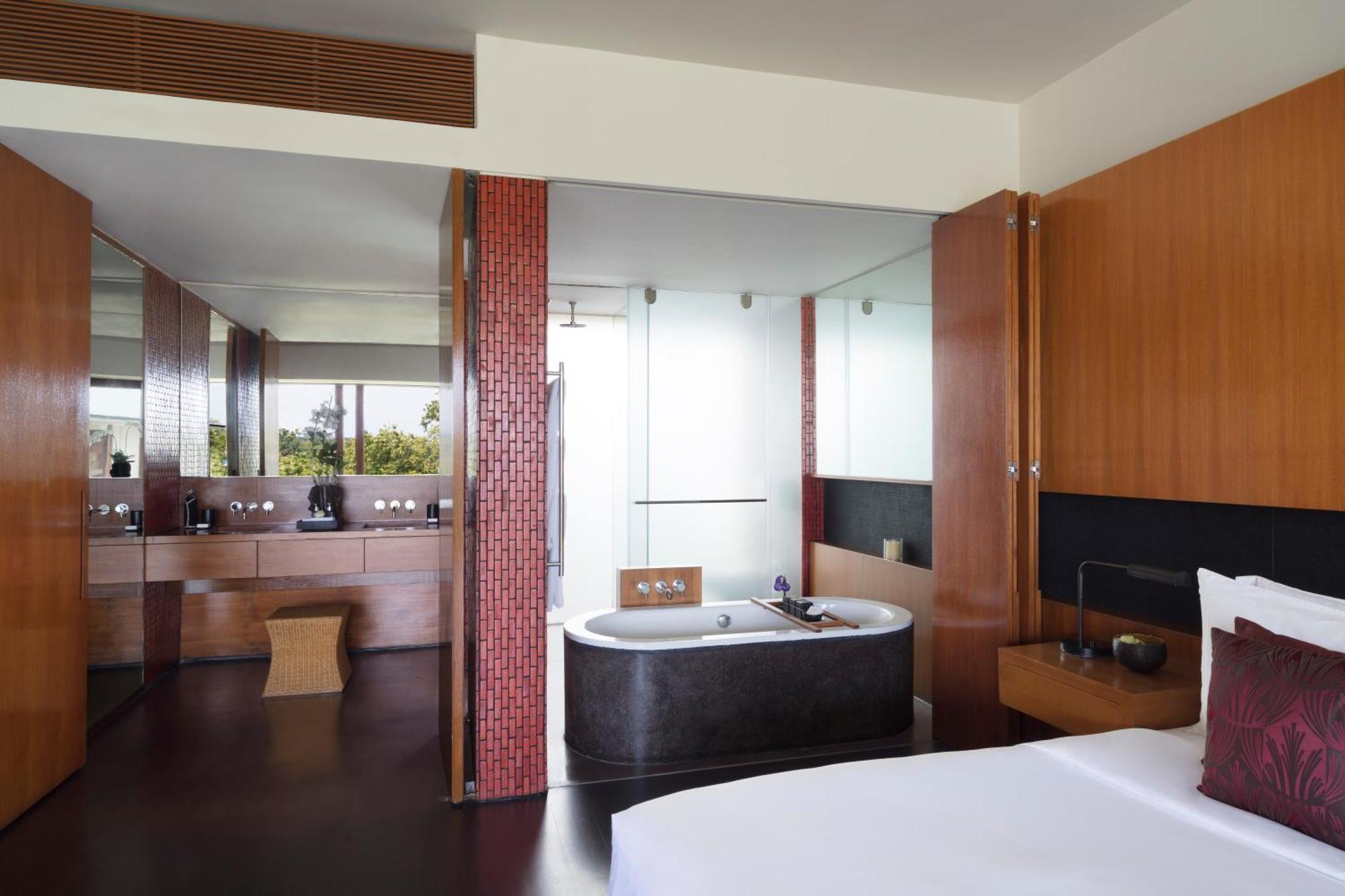 Lanna Riverfront Suite