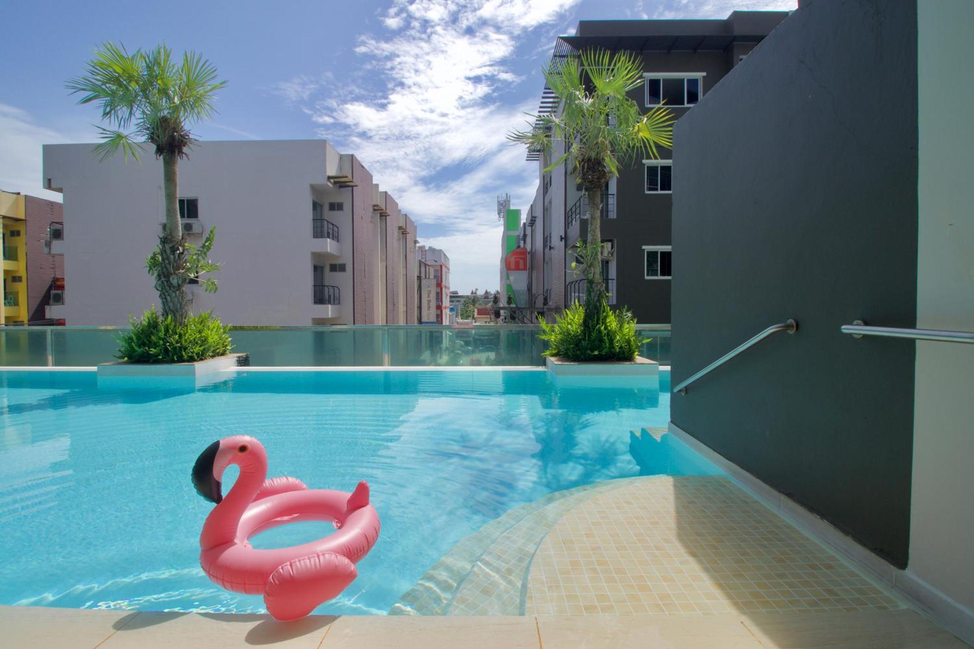 Deluxe Double or Twin Room Pool Access,1715374704:JPEG