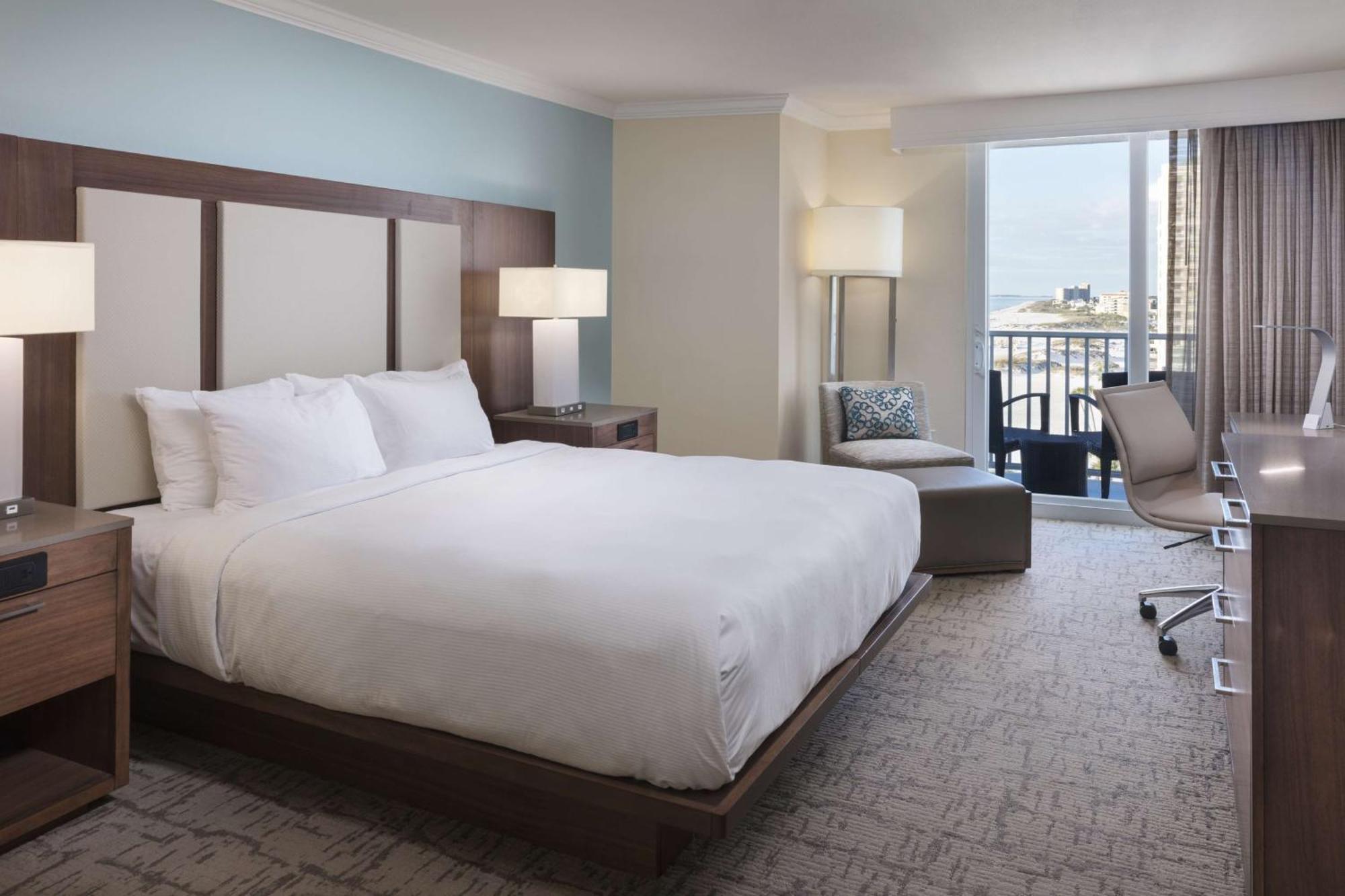 Zimmer mit Kingsize-Bett und Badewanne - barrierefrei