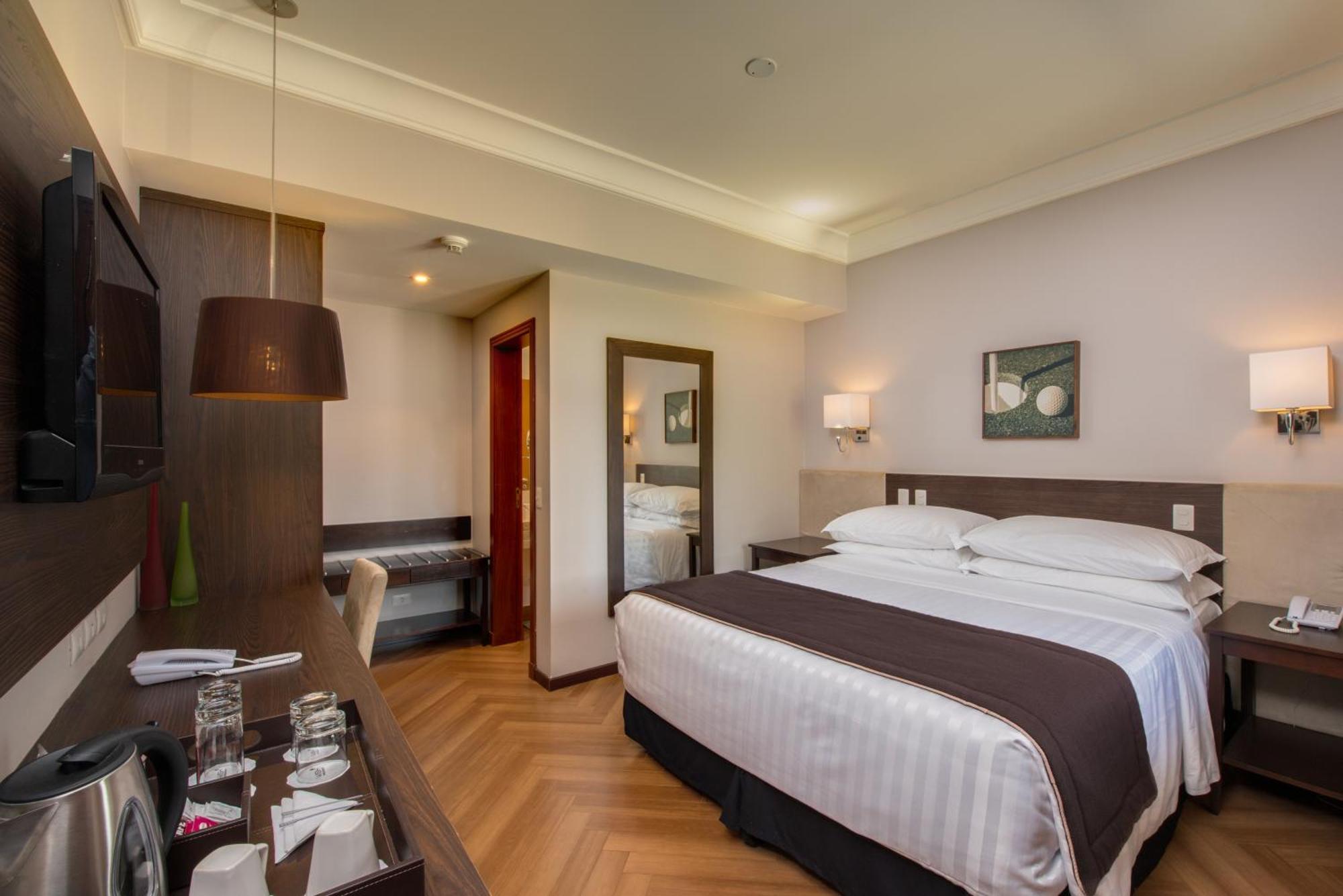 Superior Room,1277438500:JPEG