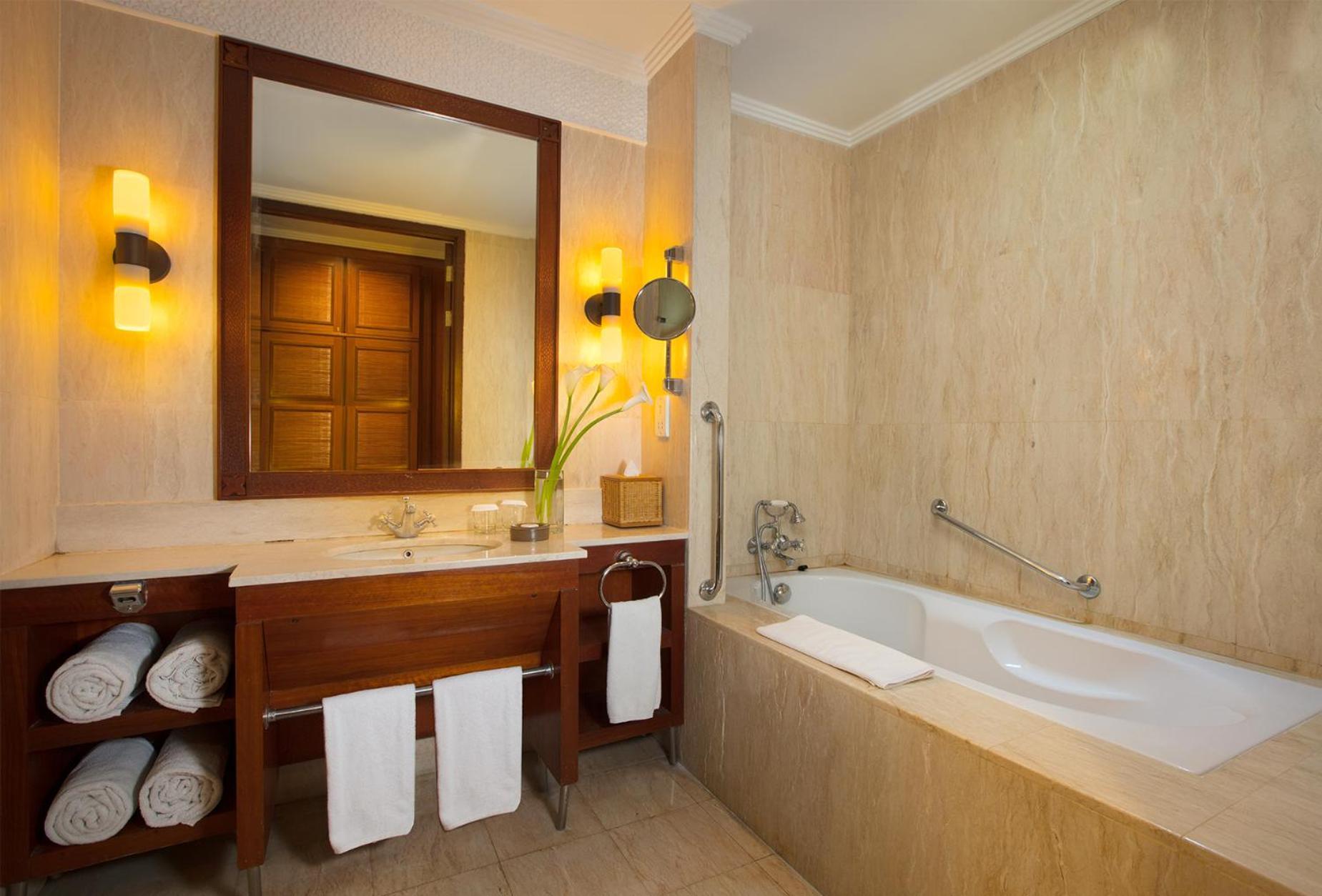 Deluxe Suite with Garden View
