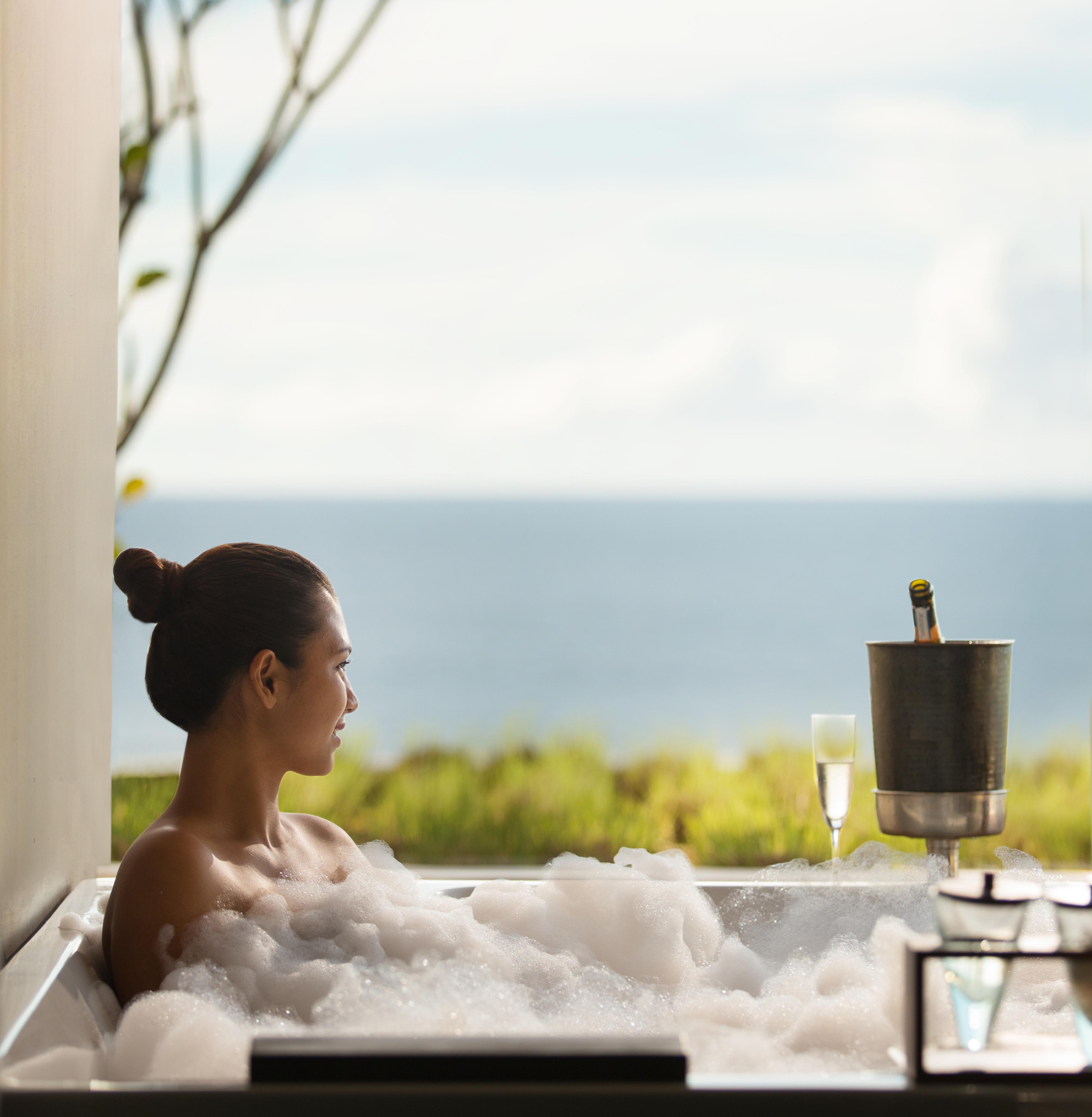 Ocean Front Suite with Free Benefits,1641019316:JPEG