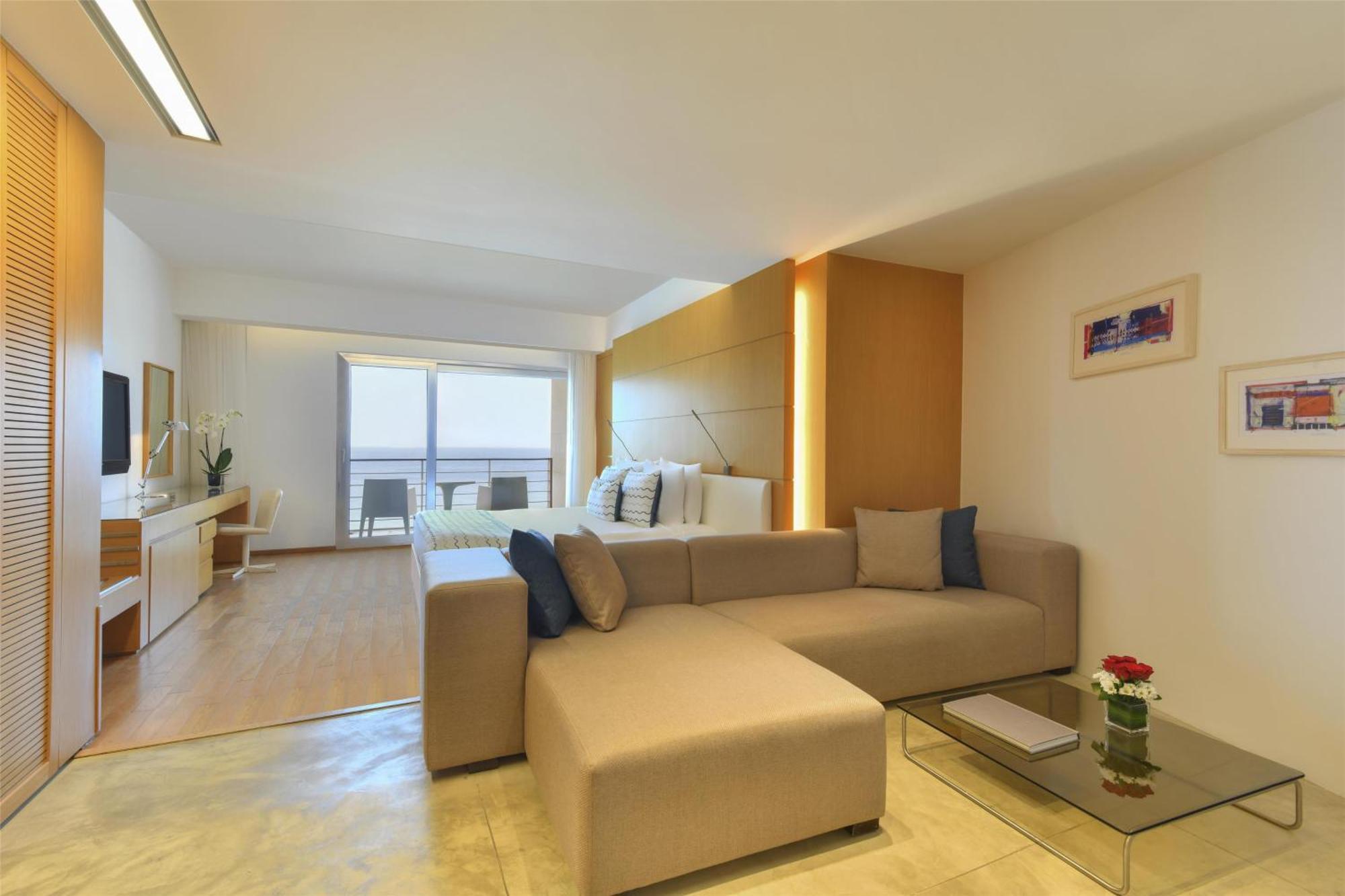 Sea View Junior Suite (King Size Bed)