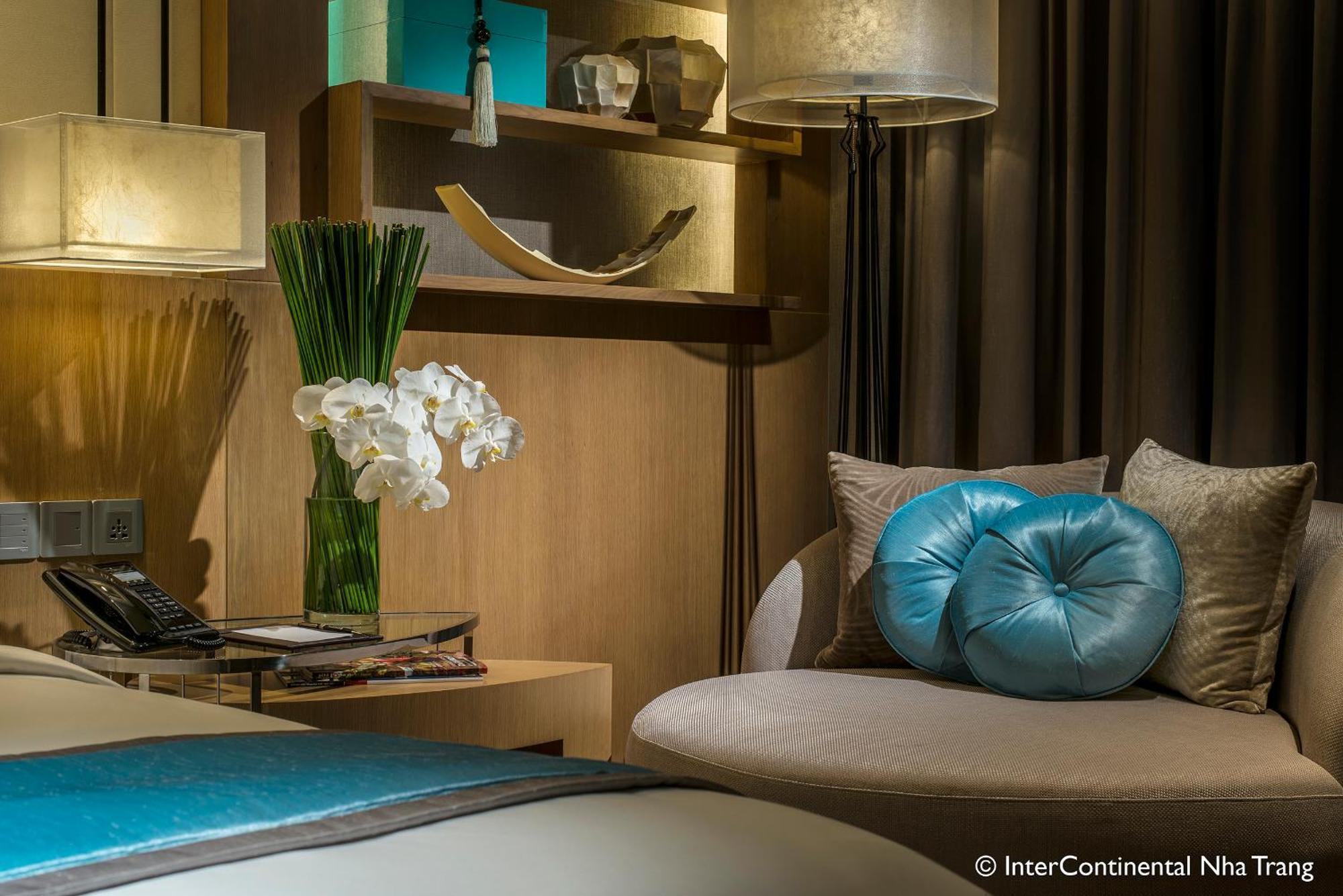 Junior King Suite with Ocean View - High Floor