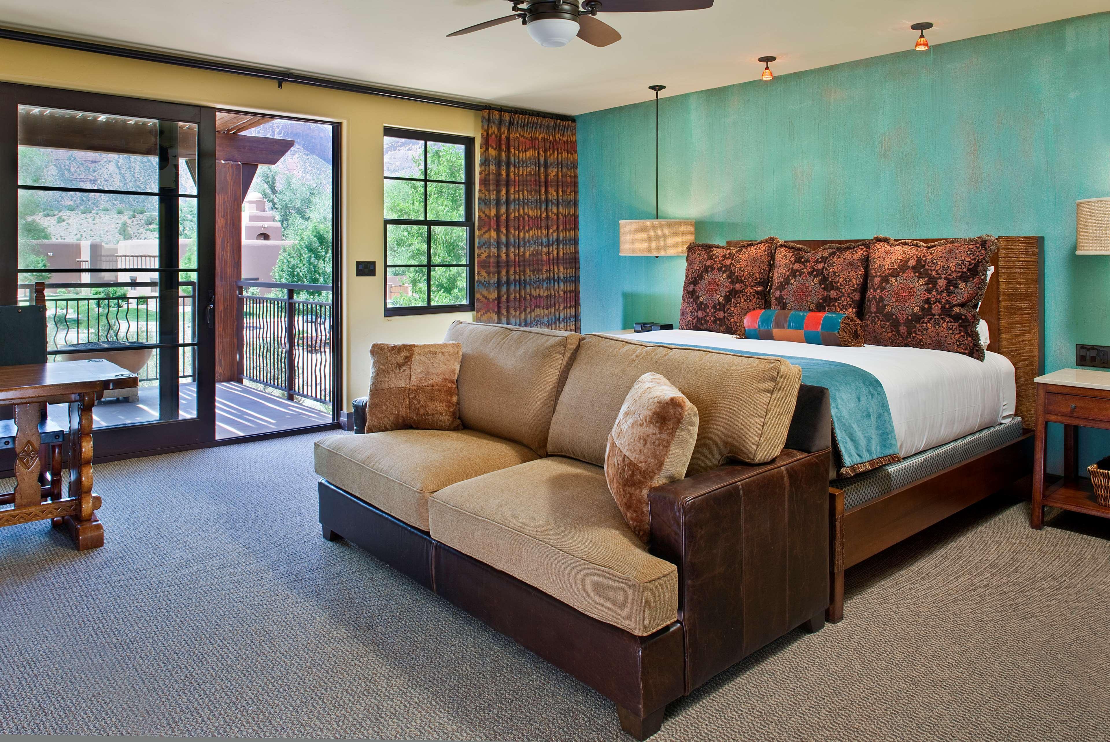Premium King Room