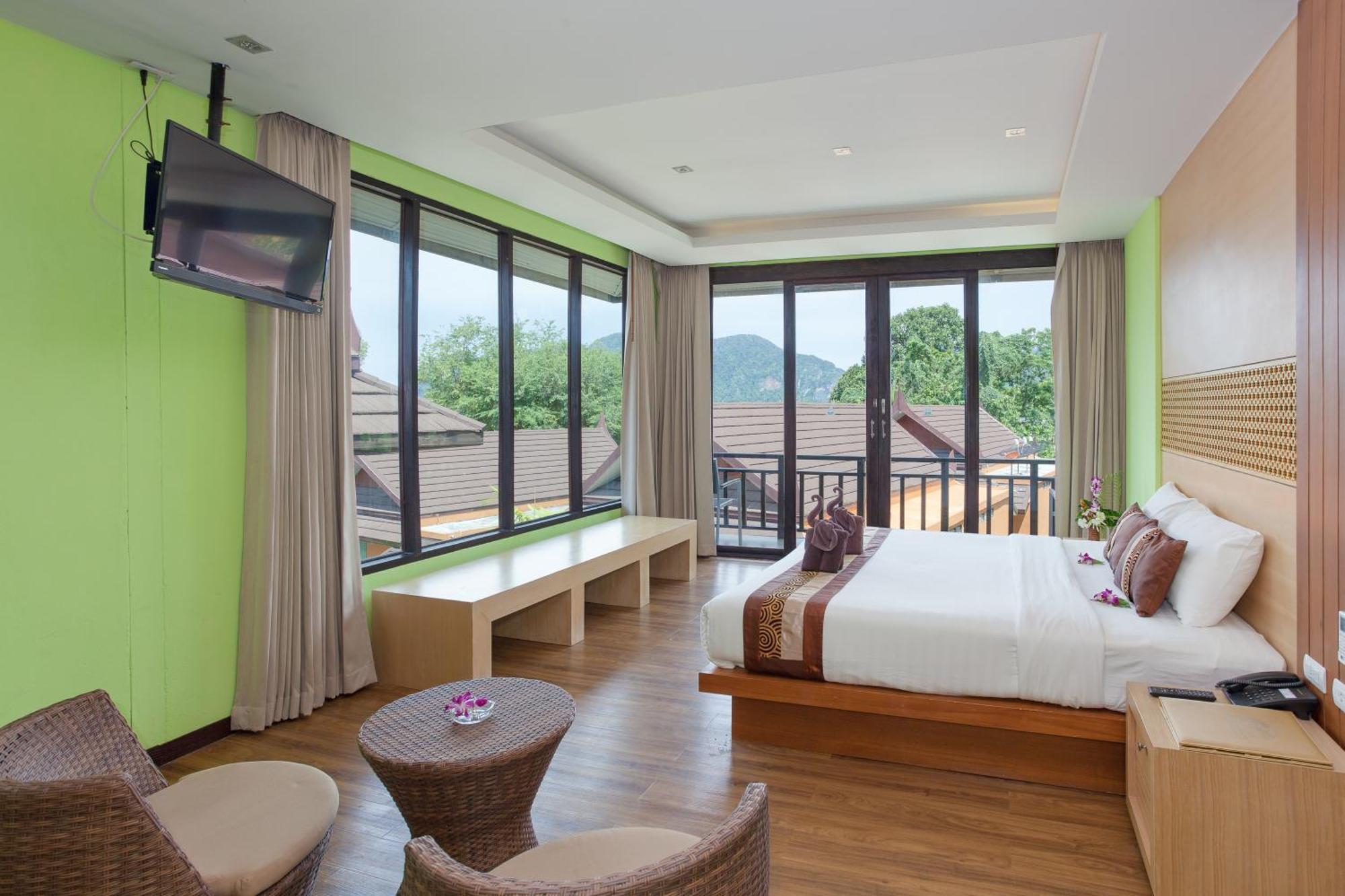 Superior Double or Twin Room,742989697:JPEG