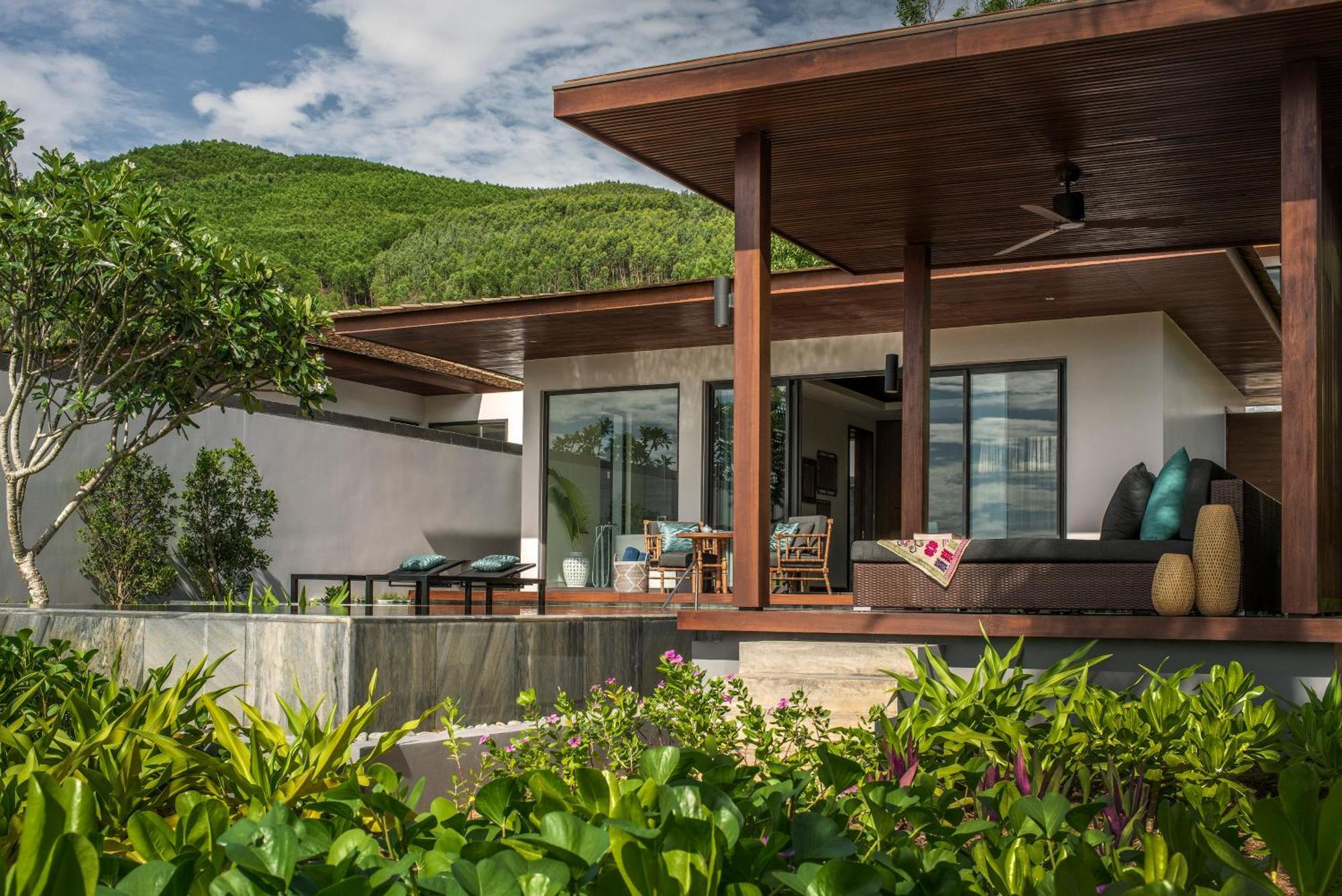 Anantara Two Bedroom Beachfront Pool Villa,1252354651:JPEG