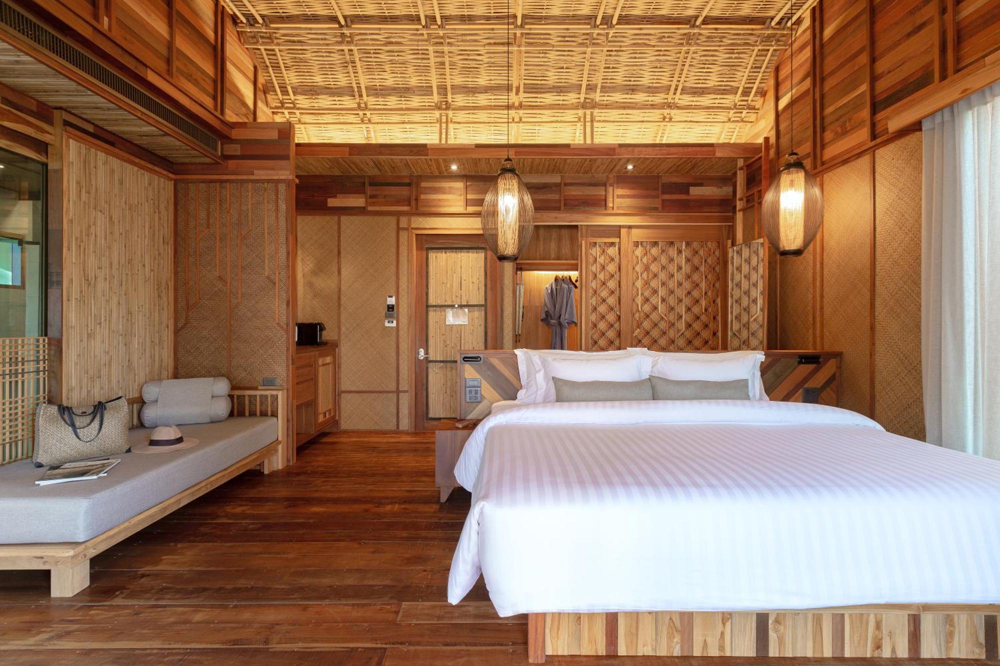 Jacuzzi Suite Water Villa Schedule Shuttle to Ao Nang Beach or Railay Beach,1285091326:JPEG