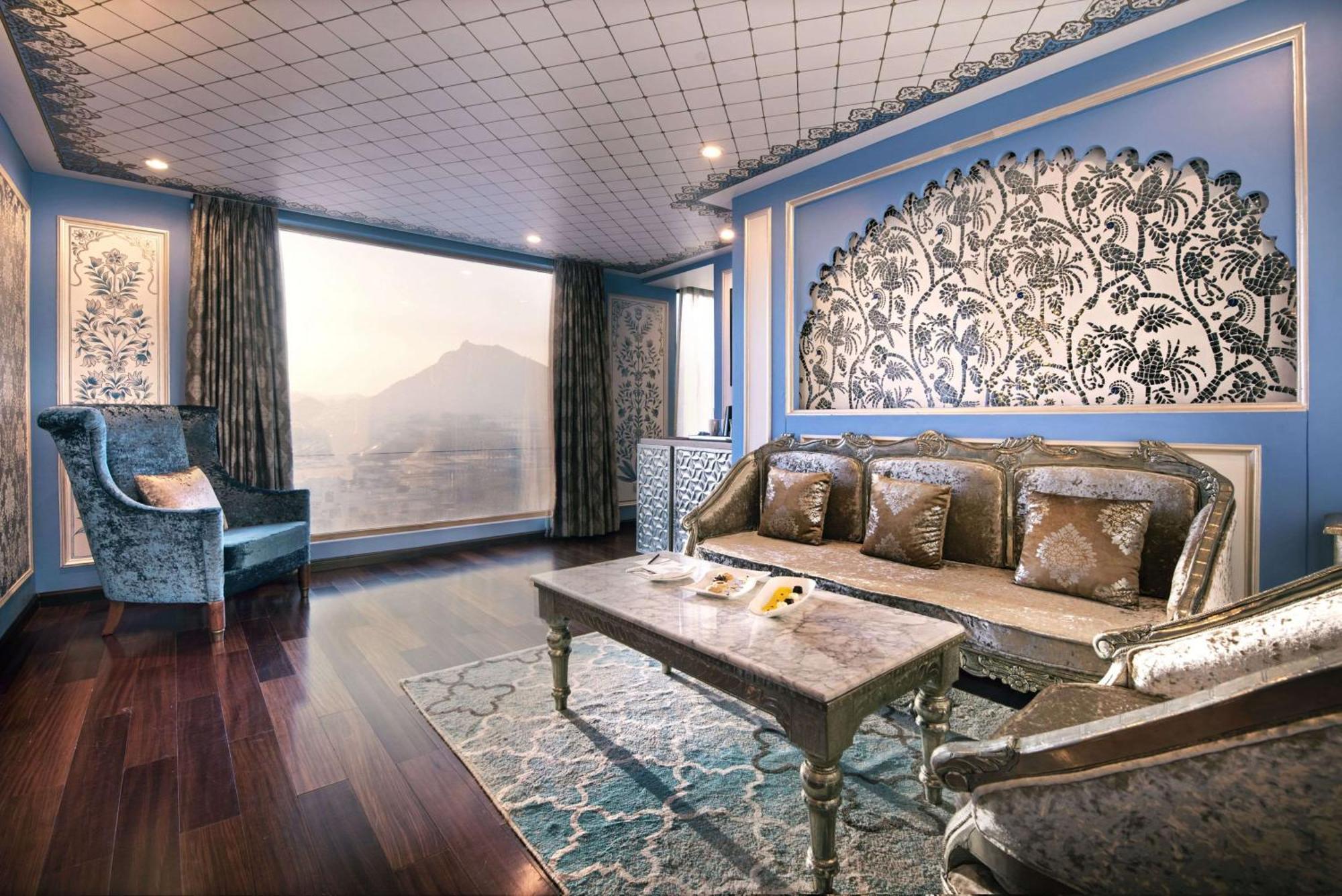 Deluxe Suite: Enjoy 15% off on F&B, 20% off on Spa, Happy Hours with 1+1 offer,Complimentary Welcome Drink, Signature Activities & Experiences, Live Music, Cultural activities with Tea/Coffee,1455165445:JPEG