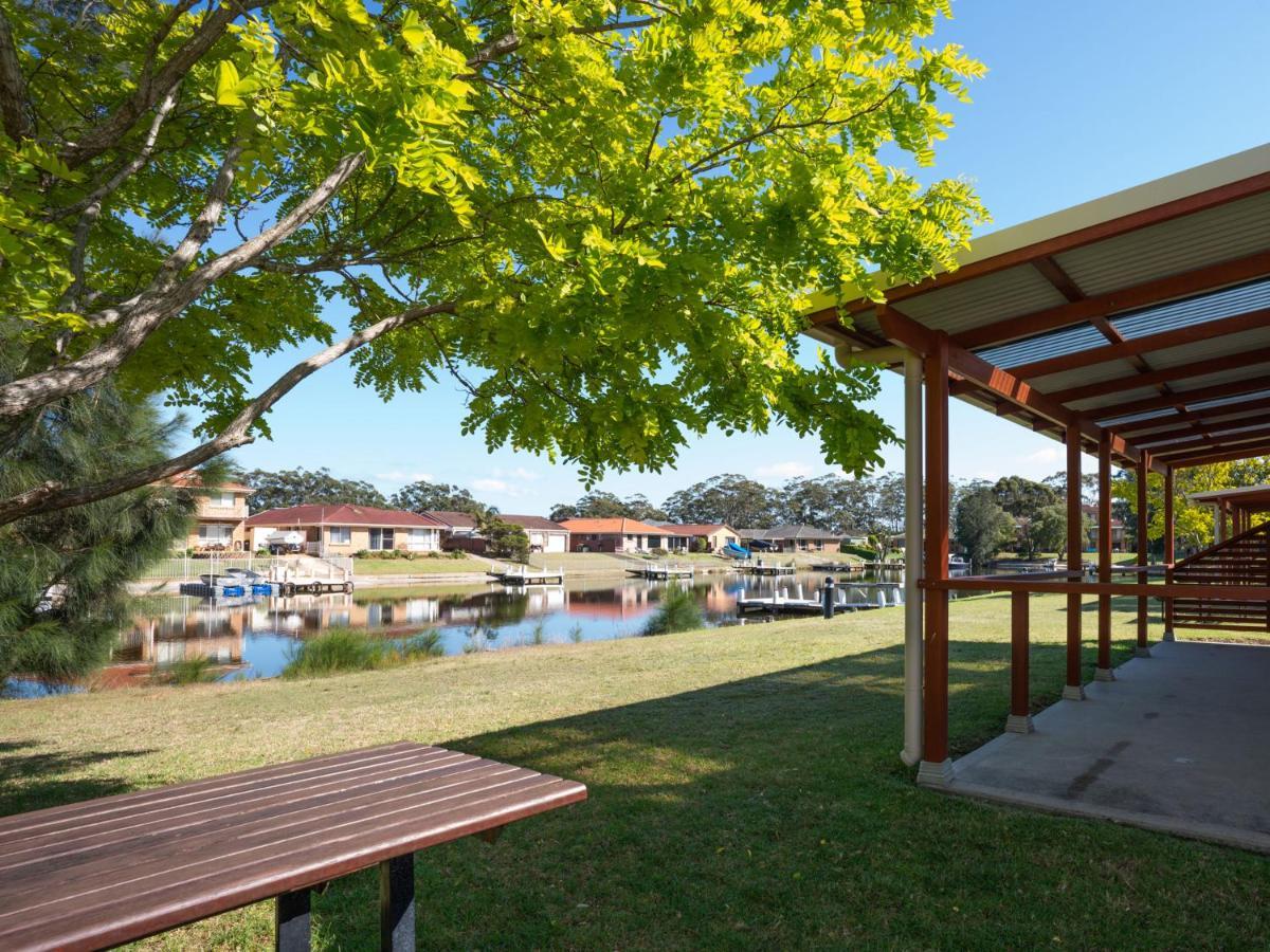 Apartment with Lake View