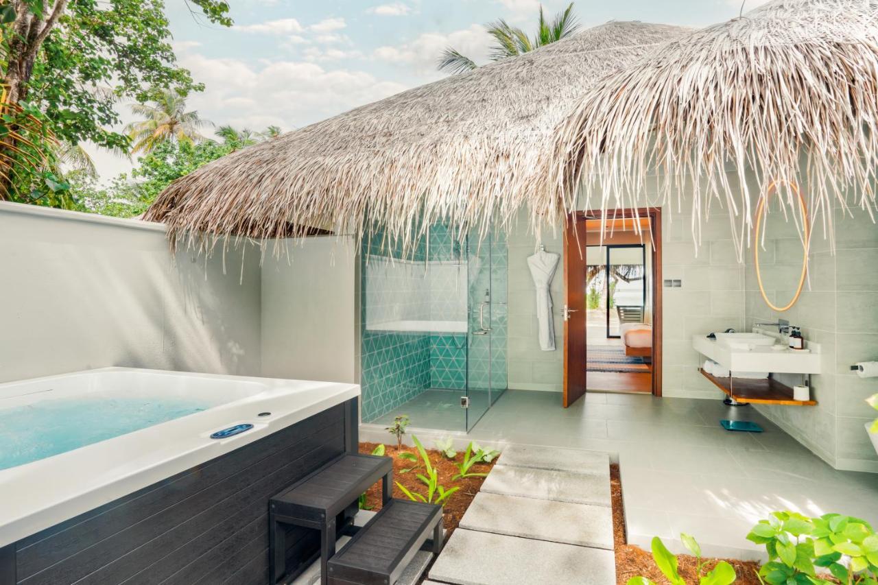 Sunset Beach Villa Jacuzzi
