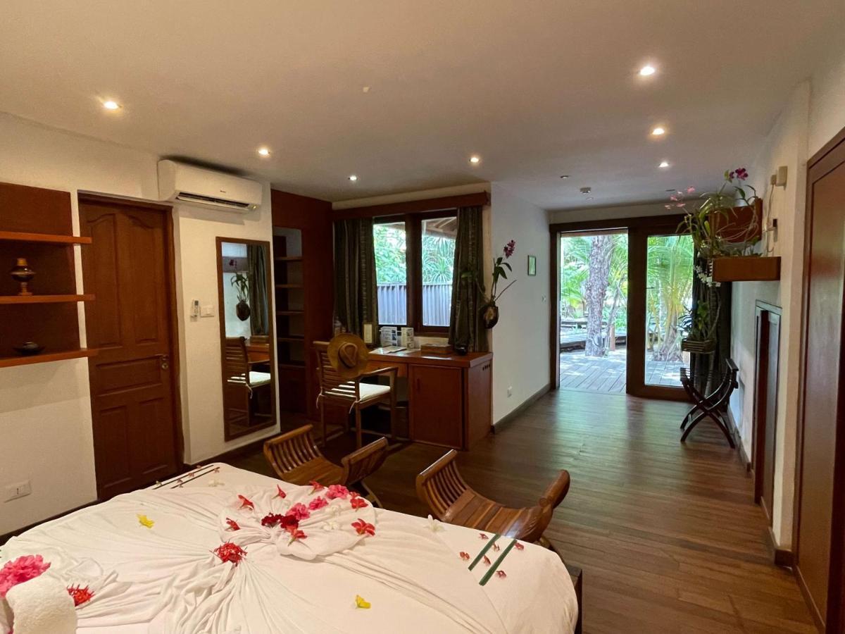 Club Room,1307161000:JPEG