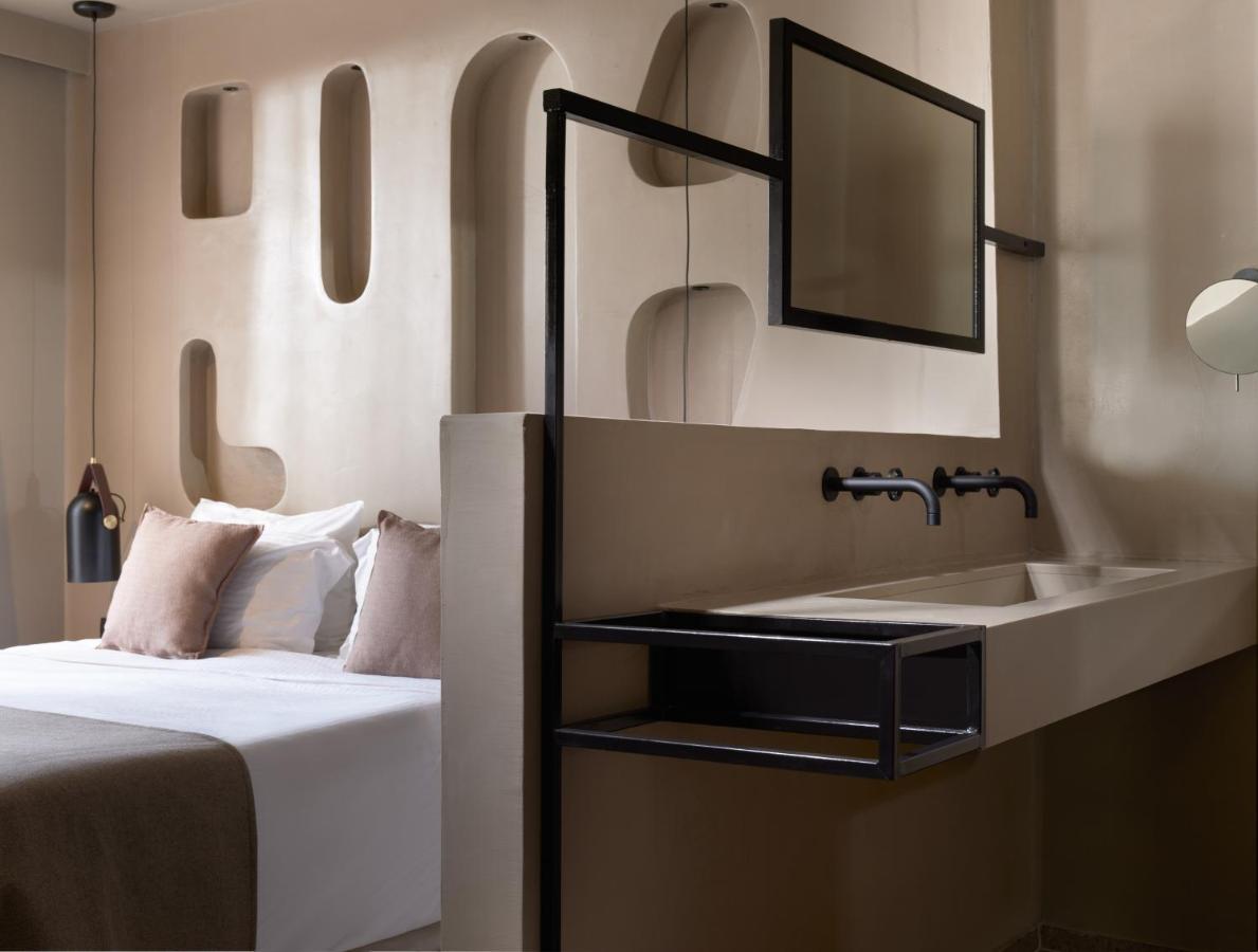 Lifestyle Suite with Mountain View,1305298213:JPEG