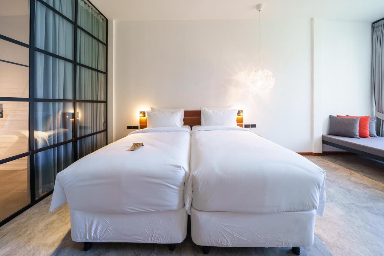 Jungle Deluxe,1305984148:JPEG