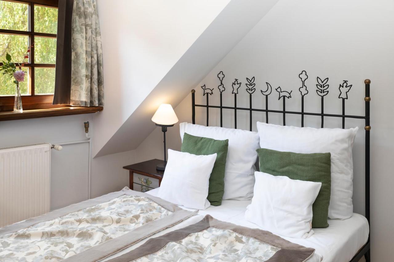 Standard Double or Twin Room,1306032970:JPEG