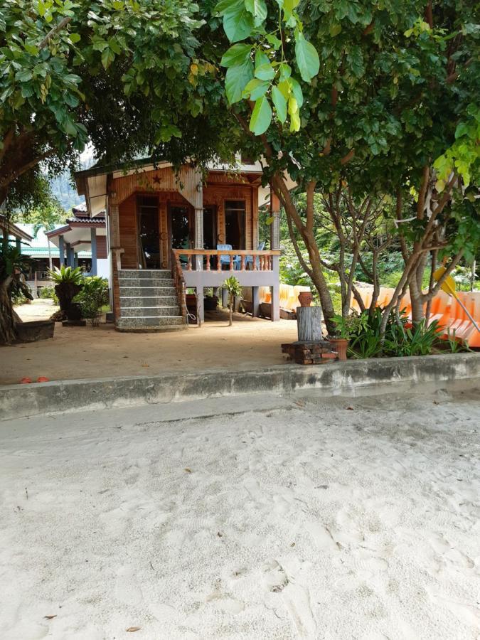 Bungalow Beach Front