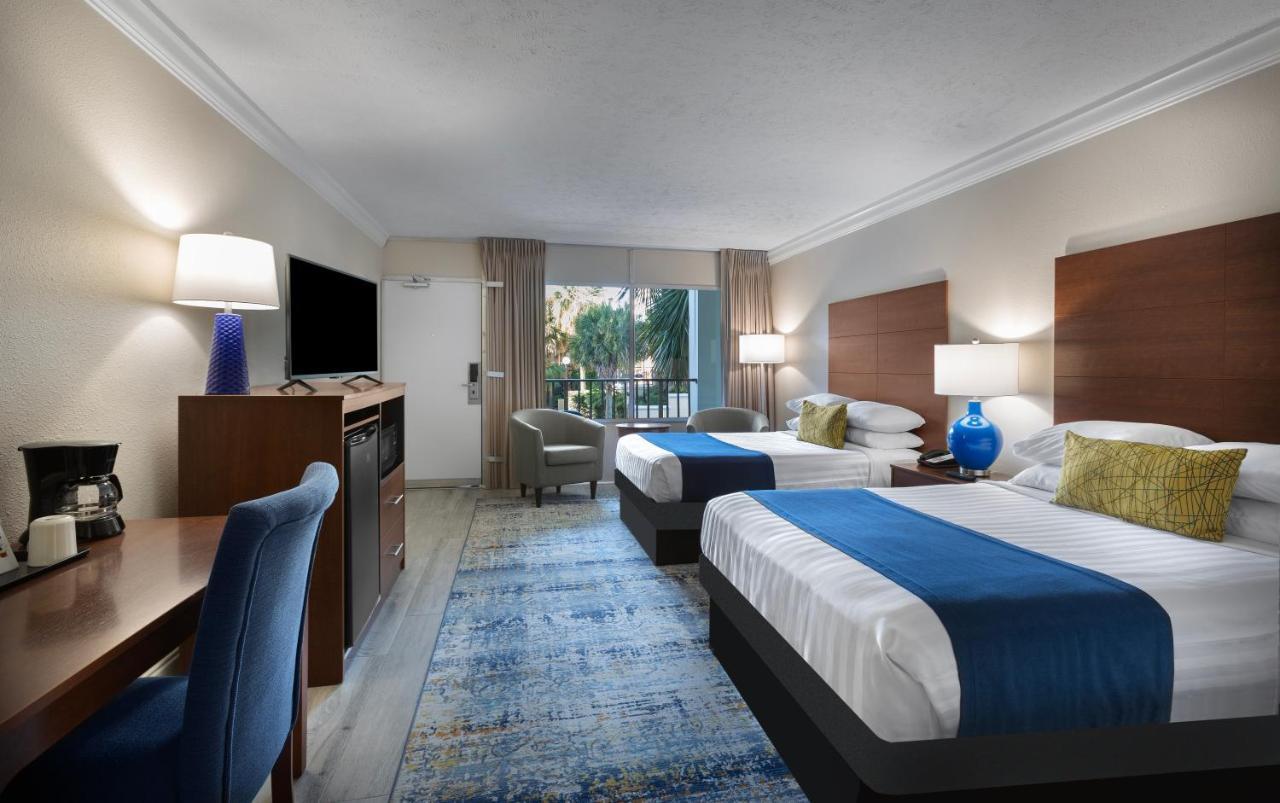 Lowrise Room - 2 Double Beds