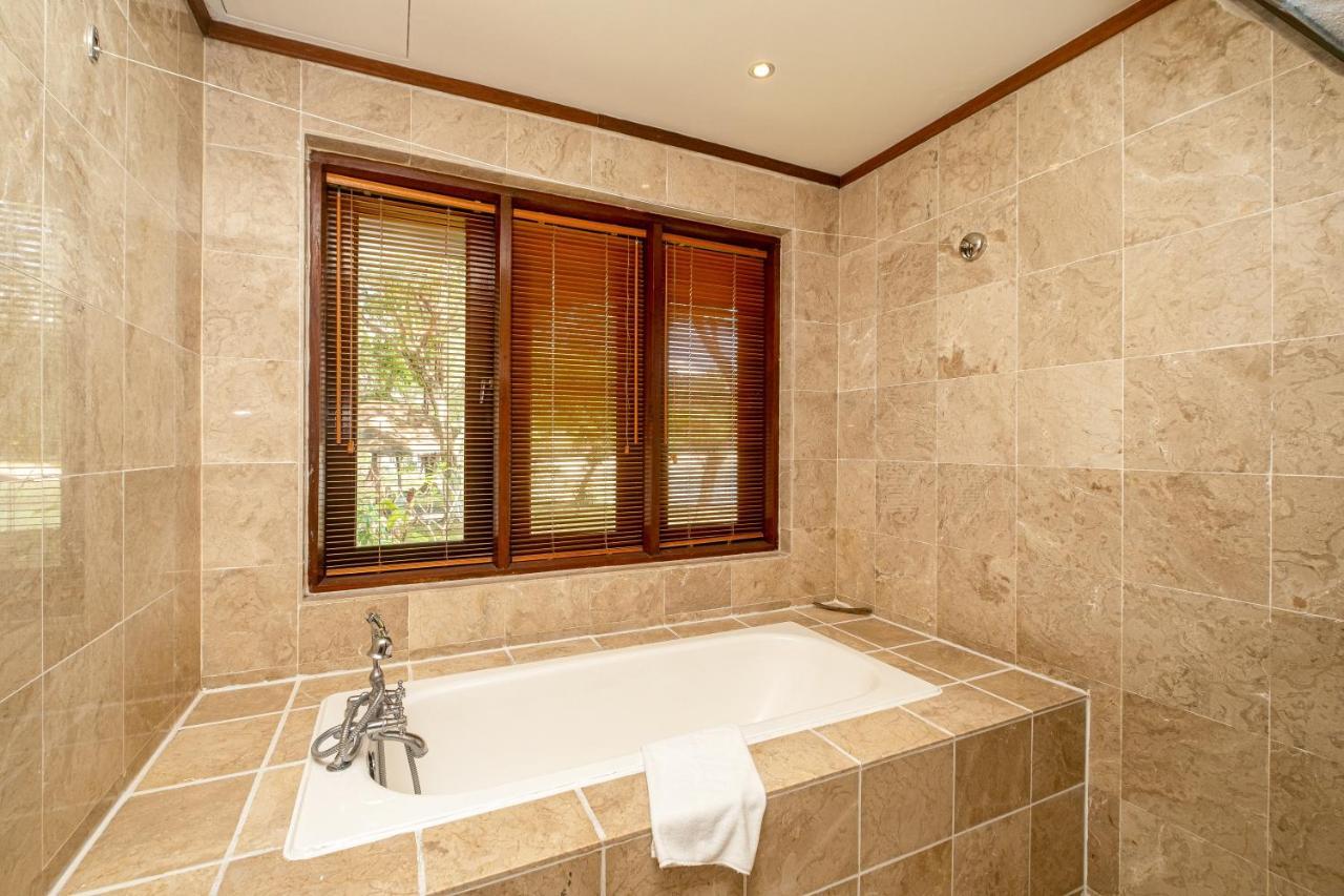 Premium Garden View,1322162560:JPEG