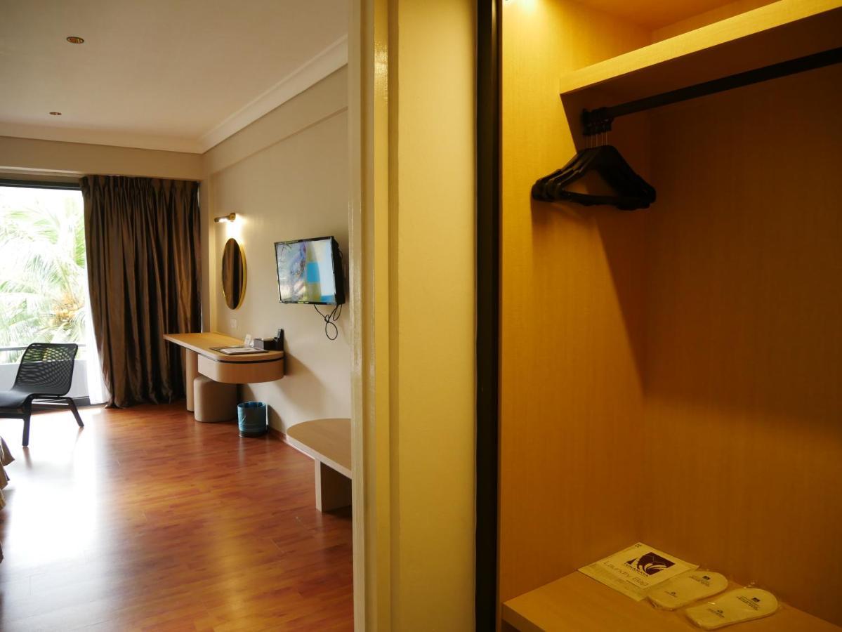 Standard Triple Room Sea View,1323053959:JPEG