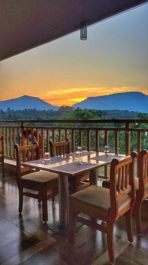 Deluxe Double Room with Balcony,1330395917:JPEG