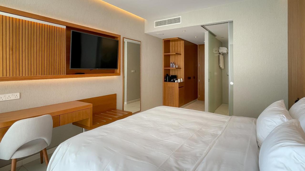 Standard Room with Balcony,1548125569:JPEG