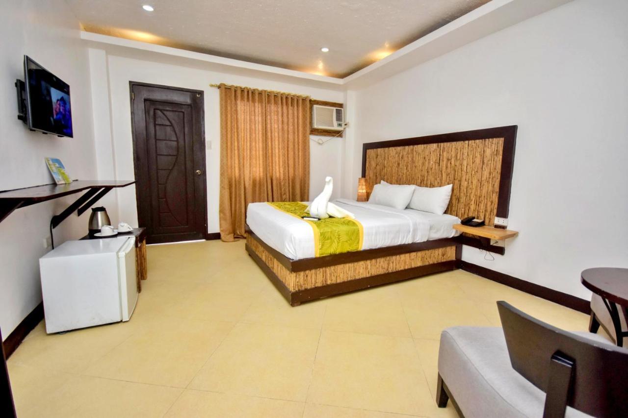 Premier Room,1338580634:JPEG