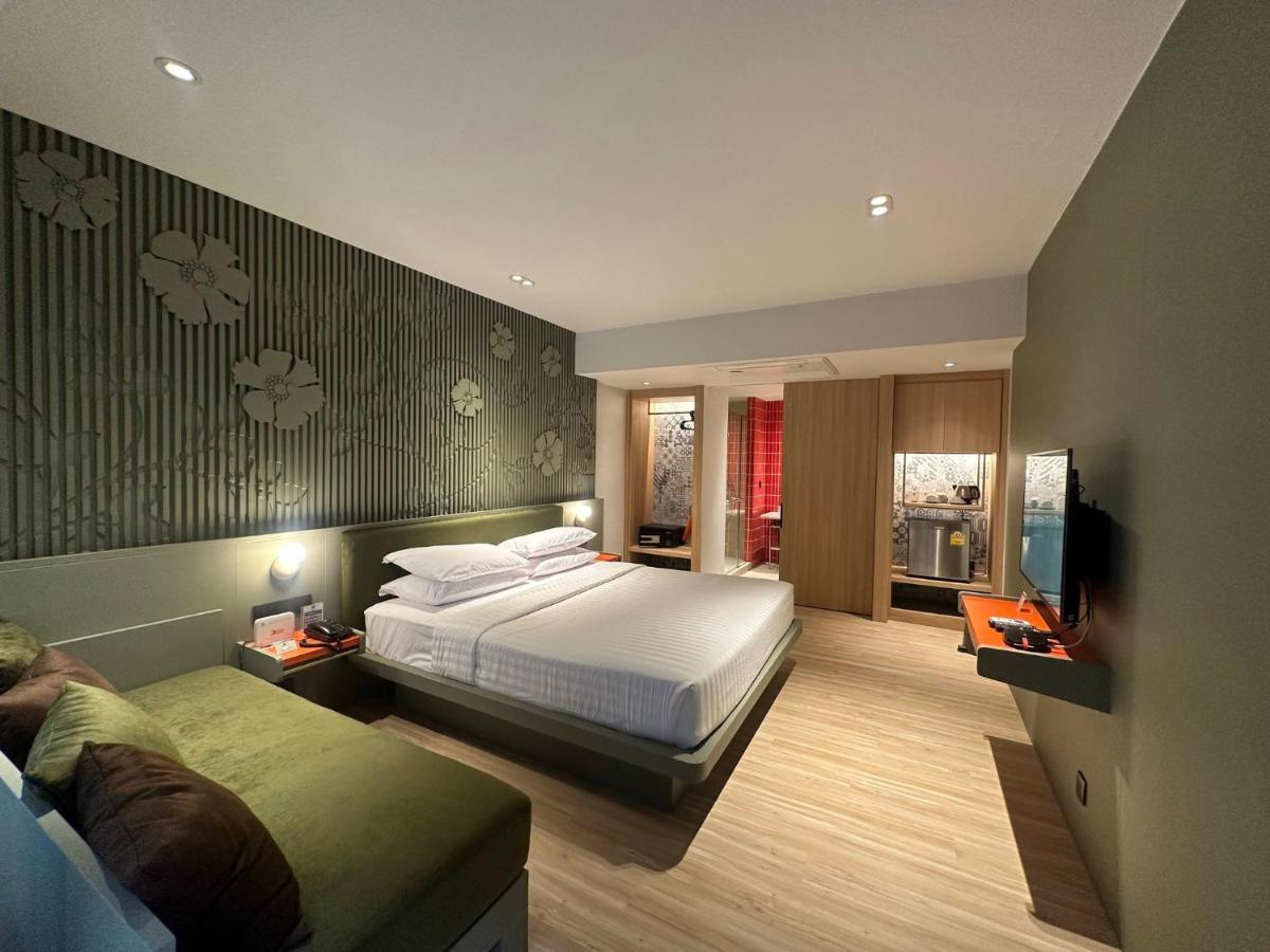 Deluxe Double Room,1339382249:JPEG