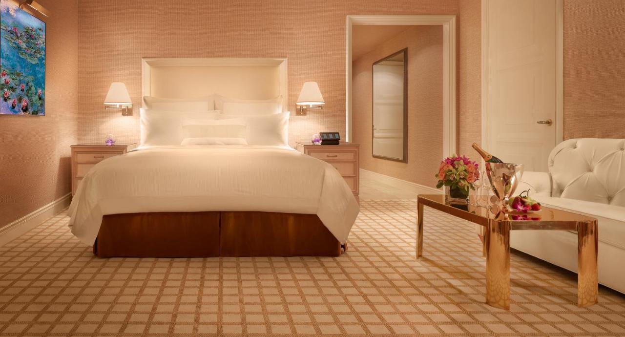 Deluxe Zimmer mit Kingsize- oder Doppelbett und Seeblick