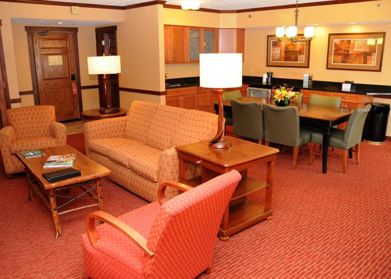 One-Bedroom Suite,1380570068:JPEG
