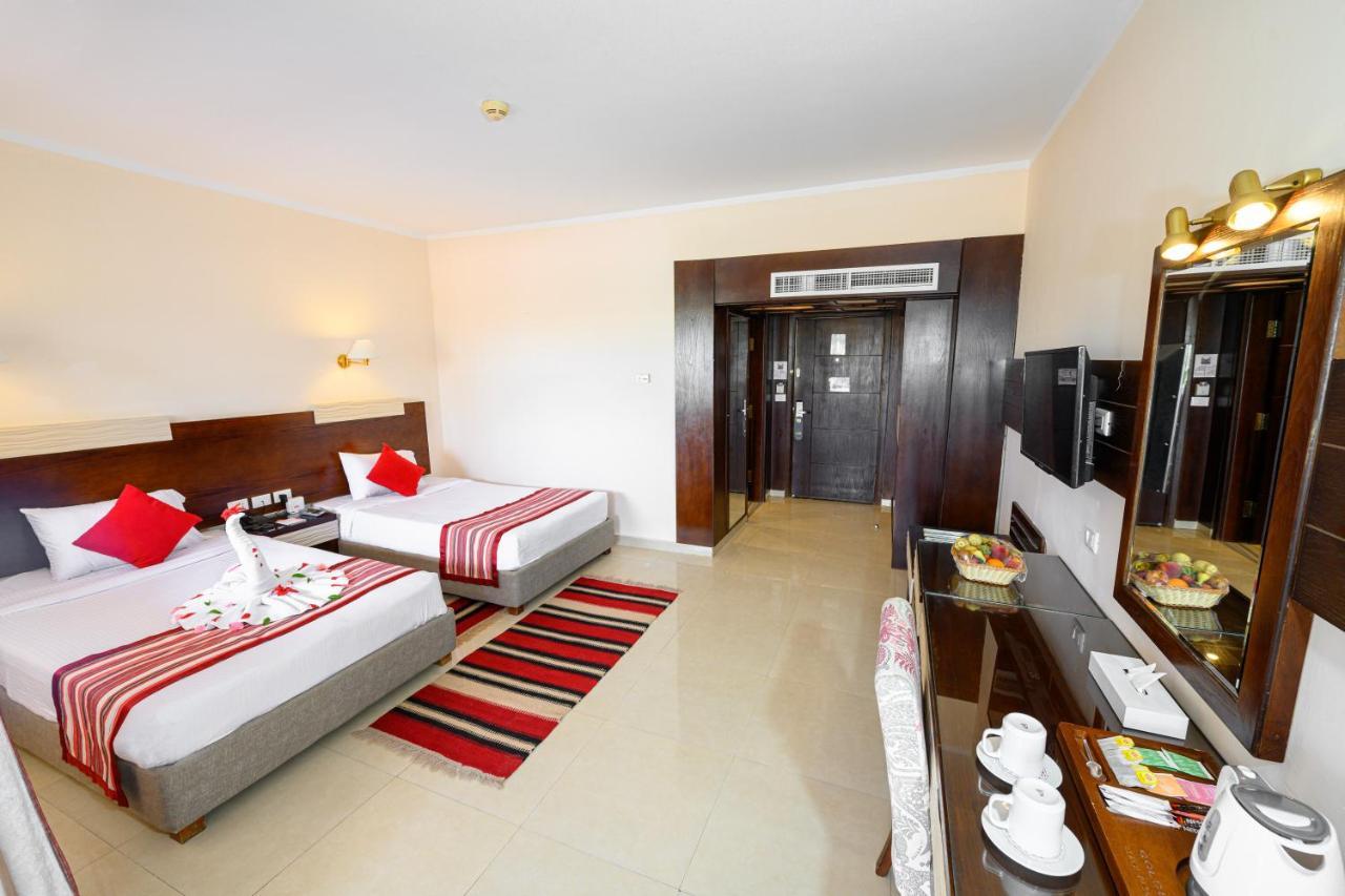 Deluxe Double Room Garden Pool View