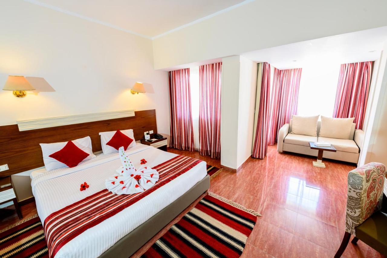 Deluxe Double Room Side Sea View