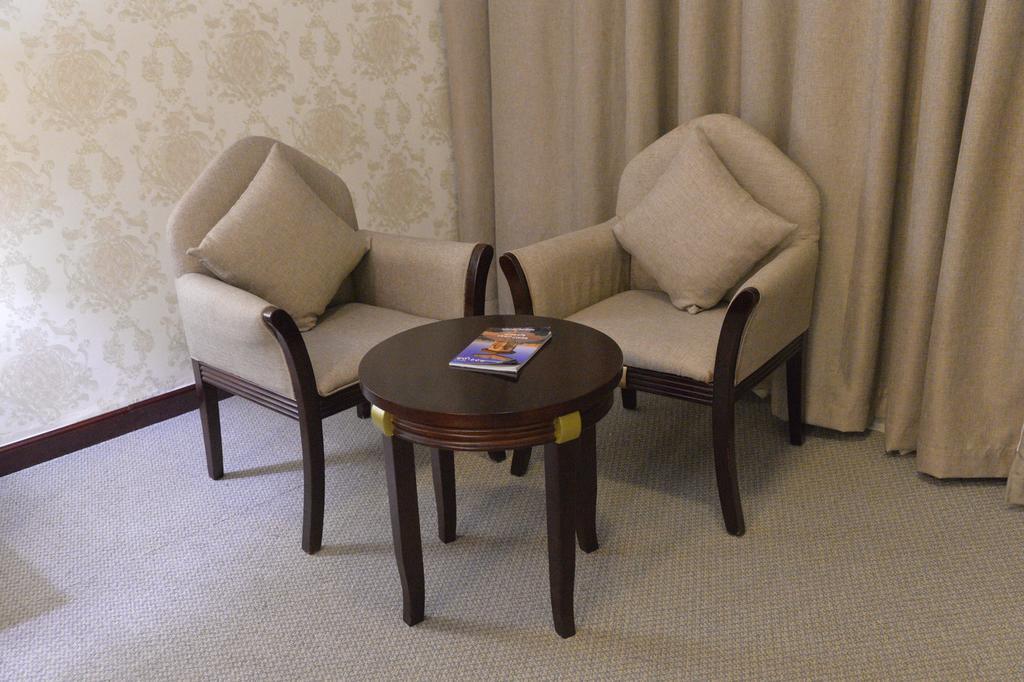 Deluxe Room,140547831:JPEG