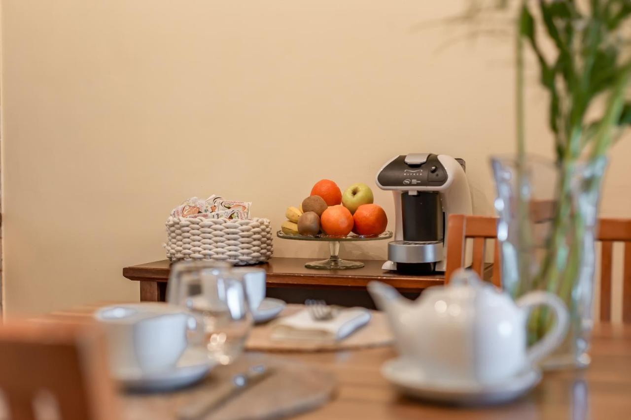 Apartment with Balcony,1409518082:JPEG